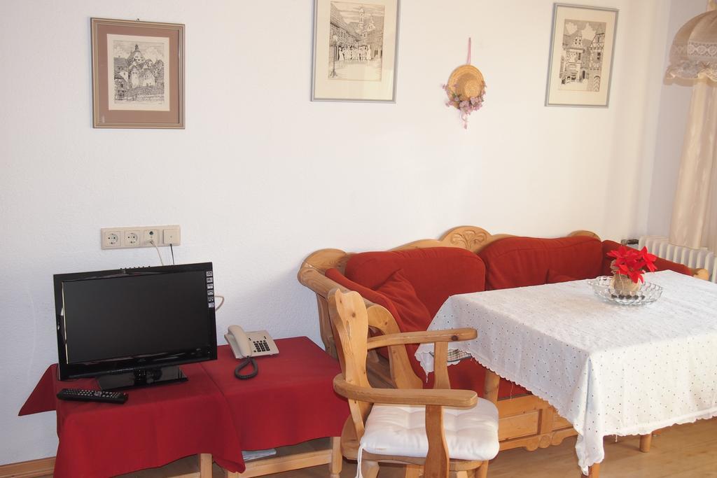 Haus Bergwelt Apartamento Grän Quarto foto